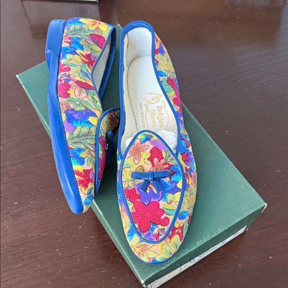 Belgian shoes Women's Colorful Floral Loafers - Blue  6